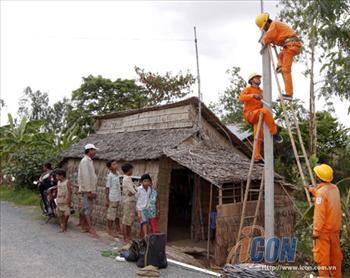 Khởi công dự án cung cấp điện cho các hộ dân đồng bào Khmer tại Sóc Trăng
